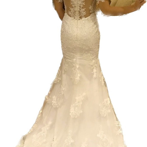 Wedding gown brand new - Picture 8 of 12